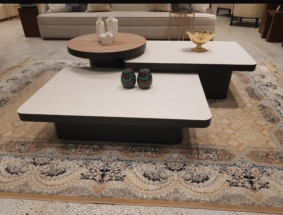 الطاولات